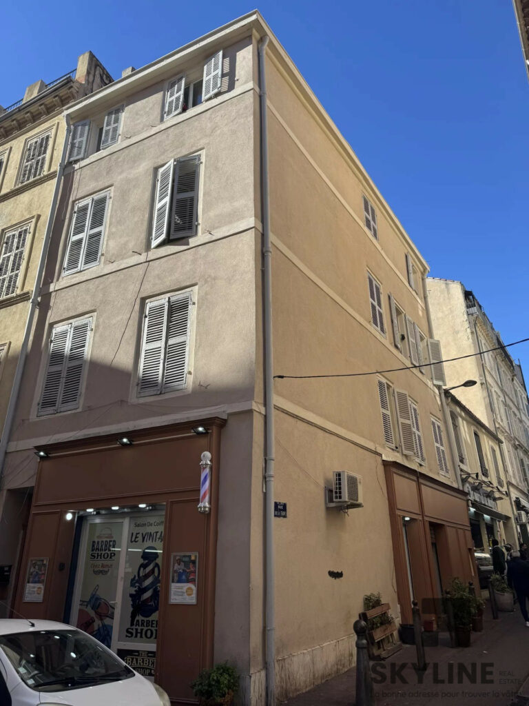 Immeuble de rapport rénové – Marseille 1er – Rentabilité 9.1%